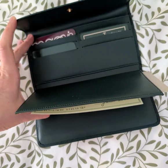 Chic Dark Green Leather Clutch - Picture 3 of 6